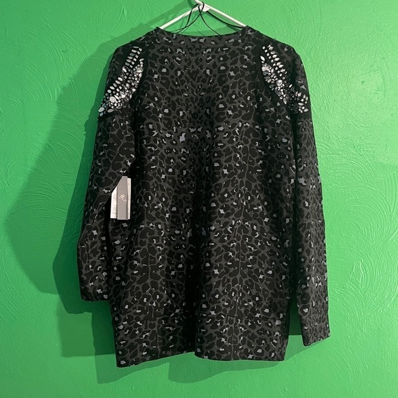 Melissa McCarthy x Seven7 Animal Print Sweater - Picture 3 of 8